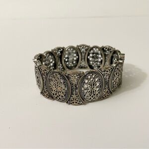 Vintage Silver Tone Filigree Stretch Bracelet